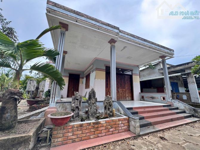 Cần bán gấp gần 1000m nhà và đất( 100m thổ cư) nhà thuộc phường sơn đông, đường ô tô đến đ - 6