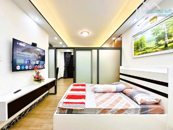 SIÊU PHẨM 5 TẦNG FULL NỘI THẤT CÓ THANG MÁY NGAY NGÃ TƯ TRẦN QUANG DIỆU, LÊ VĂN SỸ - Q.3. - 6