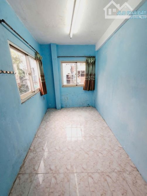 NHÀ LÔ GÓC TÂN PHÚ, (1.9x9M), 3 TẦNG, 2PN, 2WC, LŨY BÁN BÍCH, P. TÂN THỚI HÒA. GIÁ 1 TỶ TL - 7
