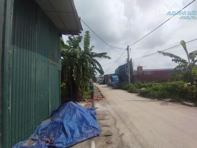 Cho thuê kho đường Đại Lộ Thăng Long, Hoài Đức, HN. DT 800m, cao 7m có điện 3fa. Giá 24tr/ - 7