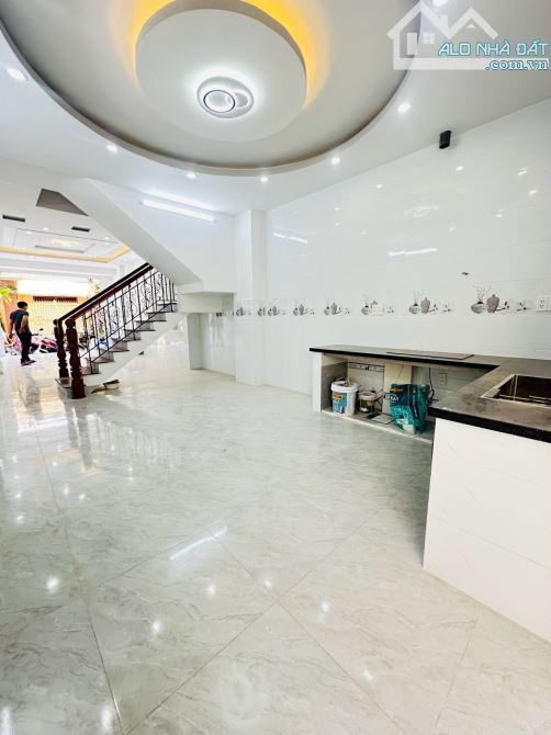 PHÚ THẠNH - TÂN PHÚ - 60M2( 4 x 15) - 3 TẦNG - 4PN - ĐƯỜNG 5M THÔNG - NHỈNH 6 TỶ XÍU - 7