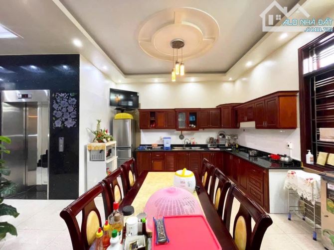 Bán căn biệt thự có thang máy lô 16 Lê Hồng Phong - DT 119m - Mt 7m - giá bán 15,5 tỷ - 7