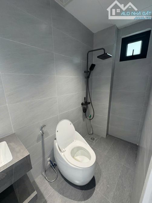 CĂN GÓC CỰC SÁNG VÀ THOÁNG TẠI CHIẾN THẮNG - VĂN QUÁN - 5T - CHỈ 6.5 TỶ - 7
