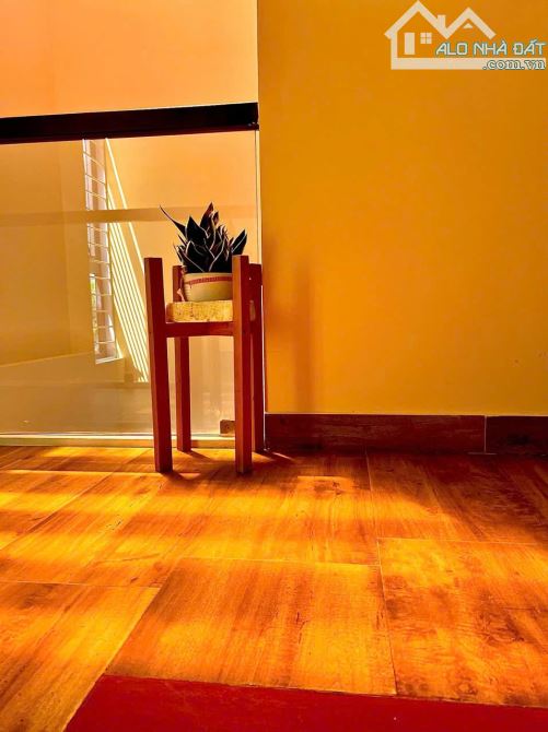 NHÀ 2 TẦNG - GÓC 2 MẶT TIỀN ĐƯỜNG 7.5M NƯỚC MẶN 5 - SÁT SÔNG - 7