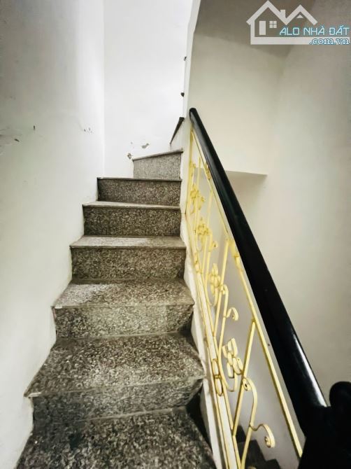 BÁN  NHÀ Ô TÔ CÁCH 10M, NỞ HẬU, HOÀNG MAI, ĐẦU TRƯƠNG ĐỊNH. 27M2 – 5 TẦNG . 5,28 TỶ - 8
