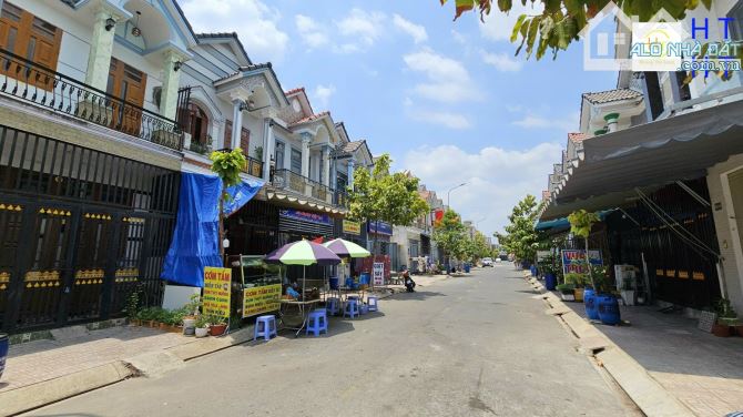 nhà 1 trệt 1 lầu 60m2 3ty3 TL KDC gần chợ Phú Phong 200m, p.Bình Chuẩn, - 8