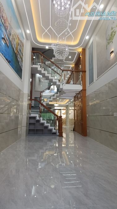 🏠📌 BÁN NHÀ BT MỚI ĐẸP 5 TẦNG 4 x 15M HXH FULL NỘI THẤT VỊ TRÍ GẦN CHỢ GÒ XOÀI  GIÁ 7.X T - 8