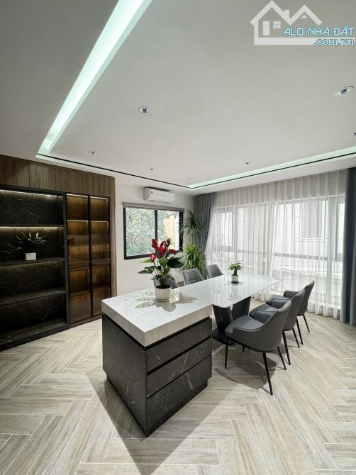 Gara ô tô 6T thang máy Phố Trạm gần cầu Vĩnh Tuy hơn 11 tỷ full nội thất ở ngay - 8