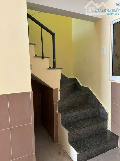 Cần Bán Nhanh Căn Shophouse CT7B Mặt Tiền Đặng Vũ Hiệp KĐT Vĩnh Điềm Trung !! Giá 3tỷ5 - 8