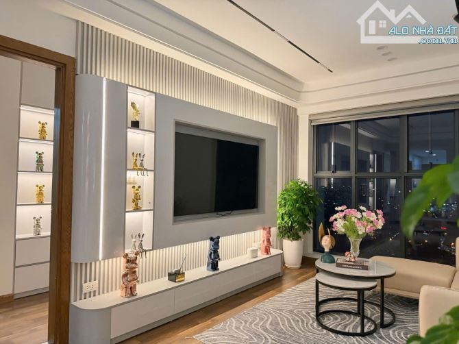 Chung cư goldmark 2 ngủ, 2 vệ sinh, full nội thất ở luôn - 8