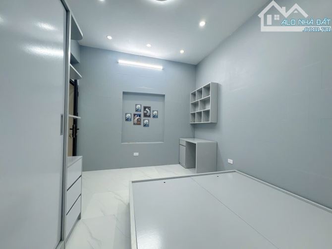 CĂN HỘ TẬP THỂ TẦNG 1 - TÔN ĐỨC THẮNG - ĐỐNG ĐA - DTSD 80M2 - KINH DOANH ONLINE TỐT - 8