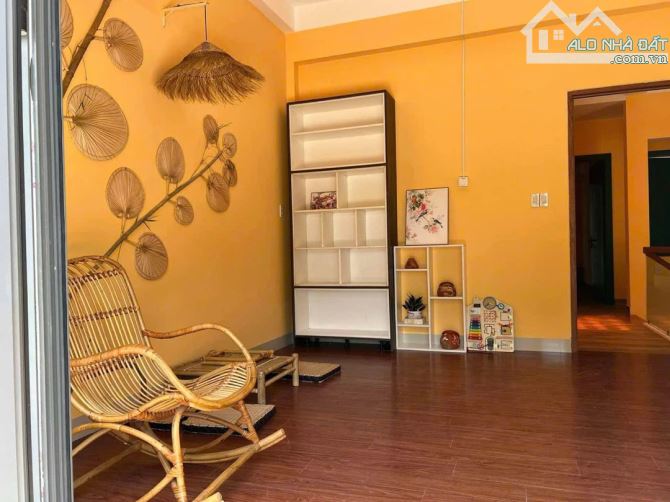NHÀ 2 TẦNG - GÓC 2 MẶT TIỀN ĐƯỜNG 7.5M NƯỚC MẶN 5 - SÁT SÔNG - 8