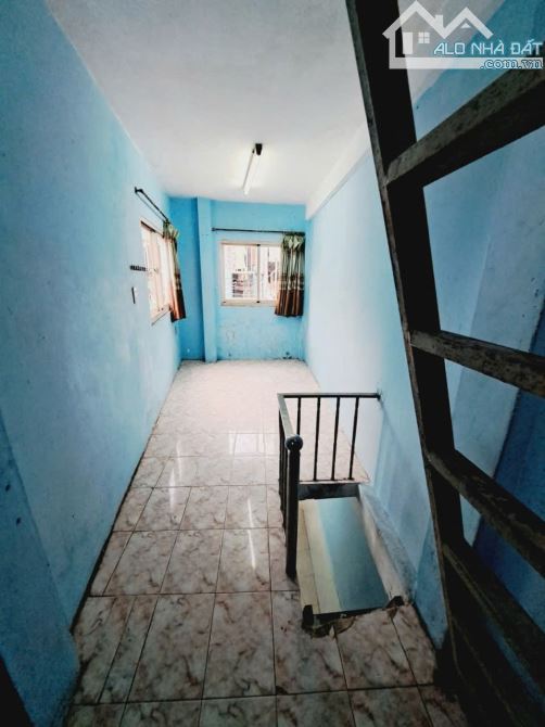 NHÀ LÔ GÓC TÂN PHÚ, (1.9x9M), 3 TẦNG, 2PN, 2WC, LŨY BÁN BÍCH, P. TÂN THỚI HÒA. GIÁ 1 TỶ TL - 9