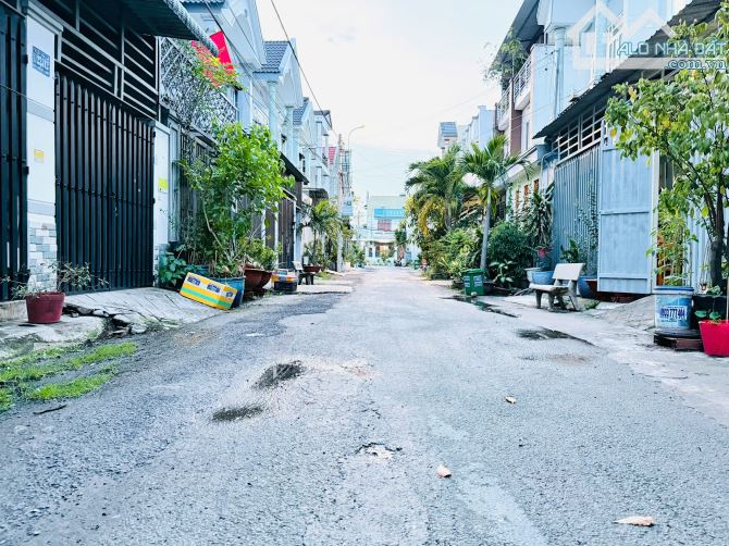 Bán nhà Tiền Lân, Bà Điểm, 81m2, 2Tầng BTCT,  Ngang 6,2m, Đường 8m xe hơi ngủ trước nhà - 9