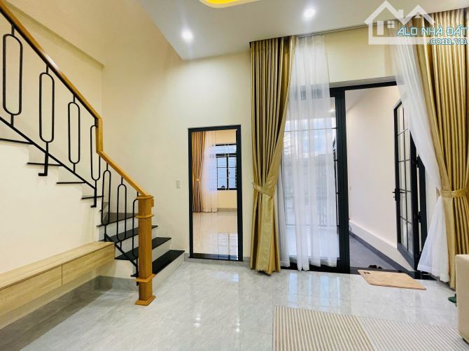 Mở bán nhà 2 tầng kiệt ô tô Hoàng Quốc Việt, phường An Đông, tp Huế ✅ ______ - - 9