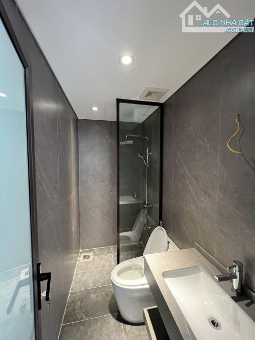 Bán tòa nhà Văn phòng 7 tầng Mặt Phố Dương Khuê 100m2 đang kinh doanh - 9