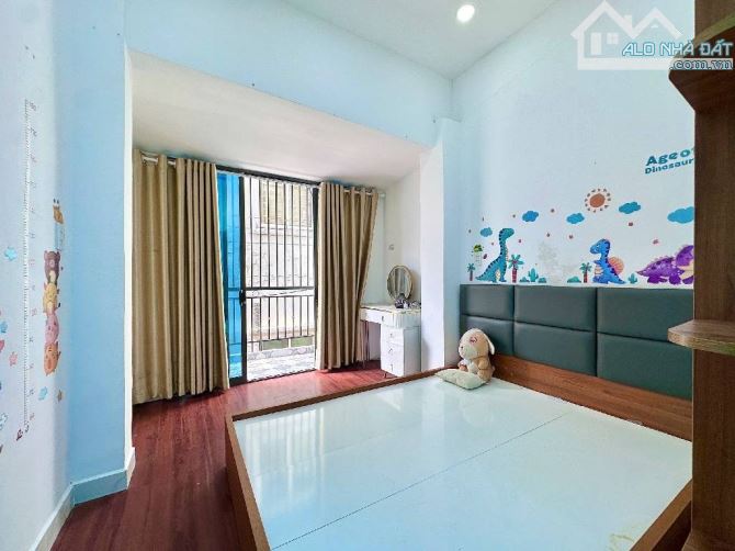 XÔ VIẾT NGHỆ TĨNH XUNG QUANH 5 TRƯỜNG ĐH 3 TẦNG  BTCT 4PN CHỈ 4.X🧄BÉ - 9