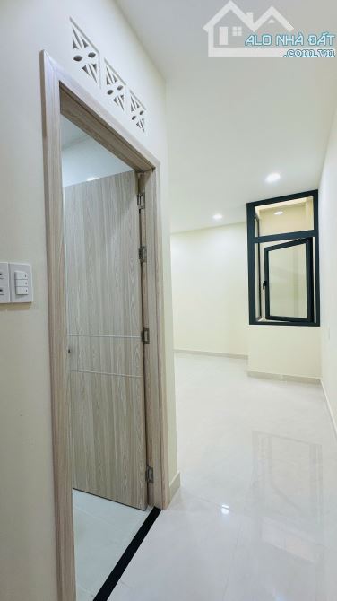 Siêu Phẩm - Nhà Đẹp 5 Tầng HXH 6m Ni Sư Huỳnh Liên, DT: 3.8x13m Tặng Nội Thất. Chỉ 9.6 tỷ - 9
