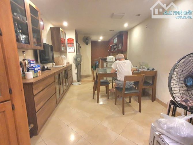 BÁN NHÀ PHÂN LÔ NGUYỄN NGỌC VŨ CẦU GIẤY 75m 3 TẦNG Ô TÔ ĐỖ NGÕ THÔNG KINH DOANH GIÁ 15 - 9