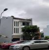 Bán nhà 3 tầng mặt tiền huy cận gia hoà PLB Q9 đường 30m 7x25=175m2