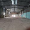 Cho thuê 450m2 trong kcn tt phùng sẵn cẩu trục