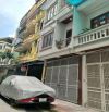 Bán phân lô ngã tư Huỳnh thúc kháng - 15 tỷ - DT 42m - 2 thoáng, ô tô tránh