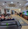 Bán nhà Ngọc Khánh 56m2 nhà đẹp vị trí đẹp ngõ to thang máy 18.5 tỷ