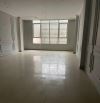 Cho thuê nhà mặt phố  Xuân Thủy, 125m² × 5 tầng, MT 5m, giá 80tr/tháng