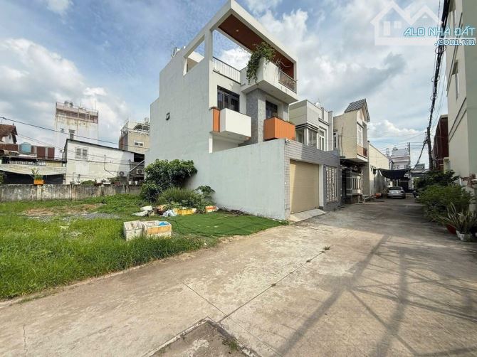 Bán đất Thạnh Lộc 17 gần Ngã Tư Ga đường 7m thông