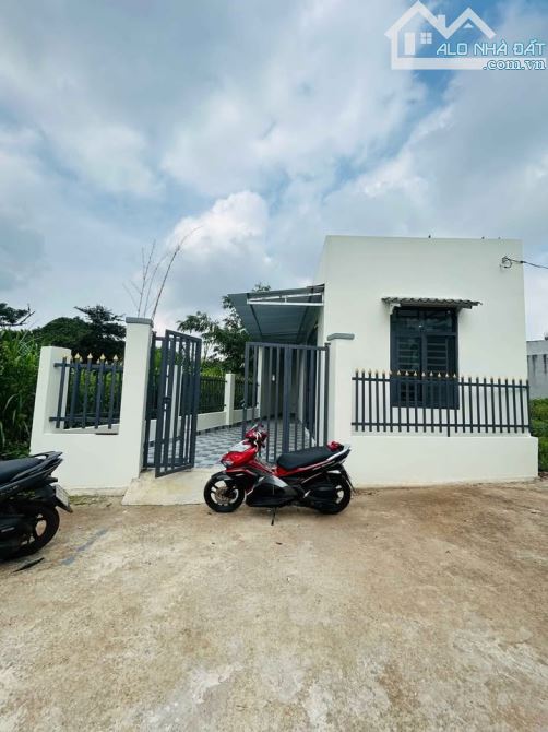 Gấp lắm rồi ! Bán căn nhà ở Đ . Nguyễn Thị Ni , Phước Hiệp 140m2 sổ hồng riêng  giá 830tr