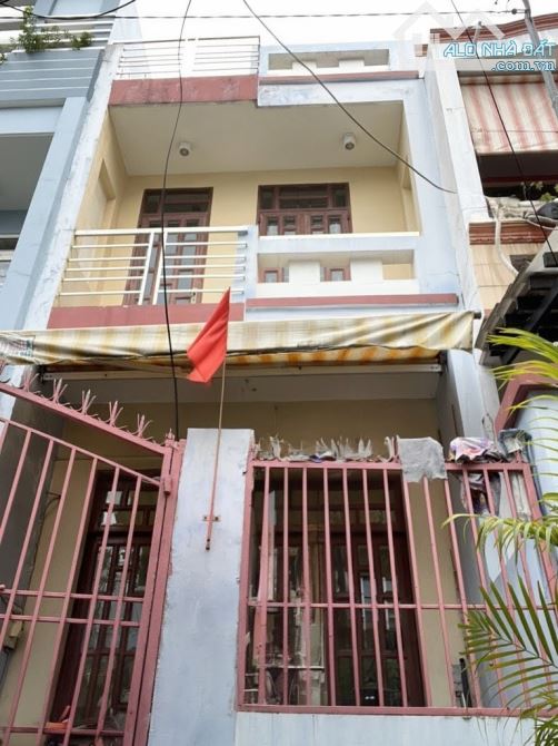 Bán Nhà Quận 6, KDC Bình Phú , 3Tầng, 70m2, Nhỉnh 9Tỷ (TL)