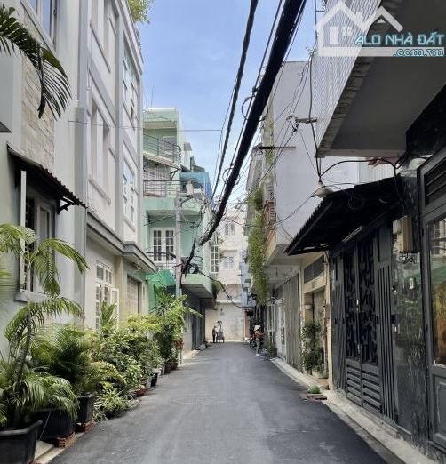 Nhà 5 Tầng - 47m2(4.4x11) HXH Lý Thường Kiệt - p9 Tân Bình