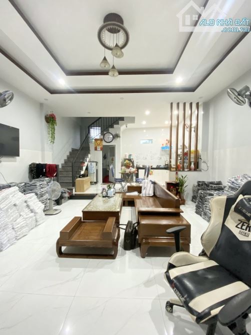 Bán Nhà Gần Cầu Rồng, Biển Mỹ Khê, 60m2(5.7x11), 3 Tầng, 3 mê nhỉnh 5 tỷ