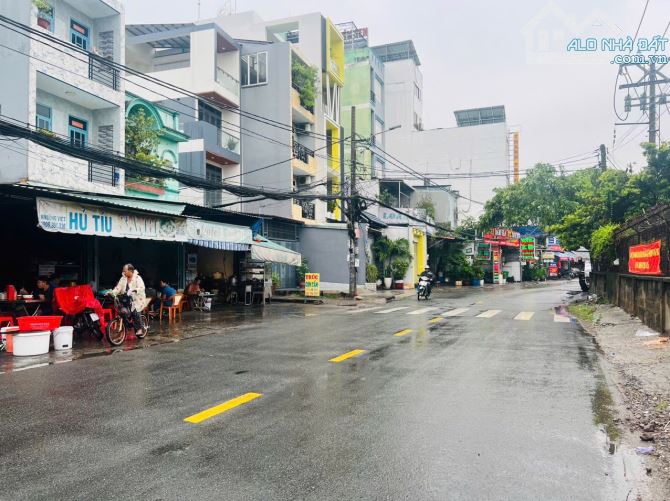 Bán Đất Lớn 2280m2 (36x70m) Mặt Tiền Khuông Việt-Đoạn Gần Đầm Sen-Hoà Bình-Khuôn Đất Hiếm