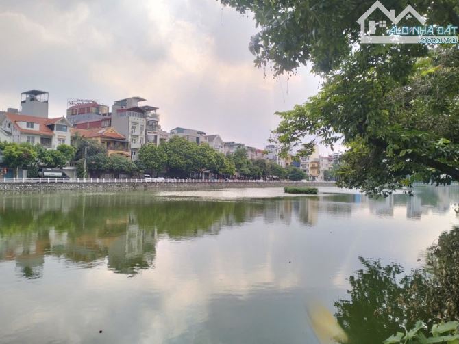 Bán đất quận Tây Hồ, View Hồ Tây, Ô tô tránh, KDVP 39,8 tỷ.
