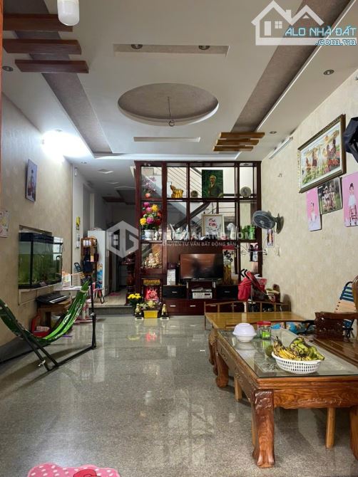 BÁN CĂN NHÀ 1TR2L HOÀN CÔNG ĐƯỜNG DƯƠNG VÂN NGA _P.RẠCH DỪA _TP.VŨNG TÀU_NGANG 4.75M_8 TỶ