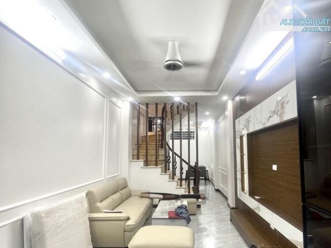 🏡Nhà CỰC HIẾM 82m2, 4 tầng, ngõ ÔTÔ, gần CÔNG VIÊN Yên Hòa, Trường học vây quanh