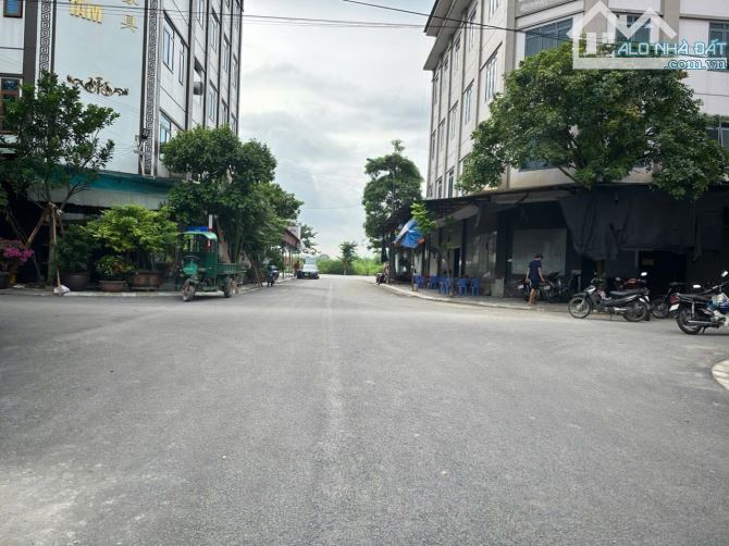 🔥🔥HÀNG NÓNG HỔI VỪA CẬP BẾN BÁC NÀO CÓ NHU CẦU ALO EM