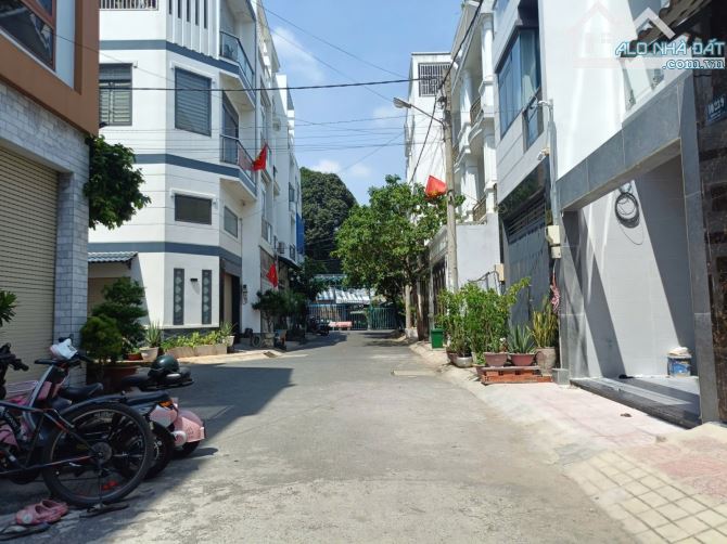 Bán Nhà 3 Tầng Hẻm 7m Ngay Hoàng Diệu 2, DT 50m,4pn, Dân Trí Cao Giá Hơn 6 tỷ