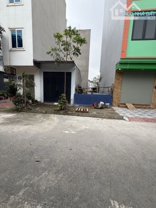 BÁN ĐẤT TĐC TRÂU QUỲ – HAI MẶT TIỀN – ĐƯỜNG 11M – Ô TÔ TRÁNH_ 30m2, 7.2 TỶ