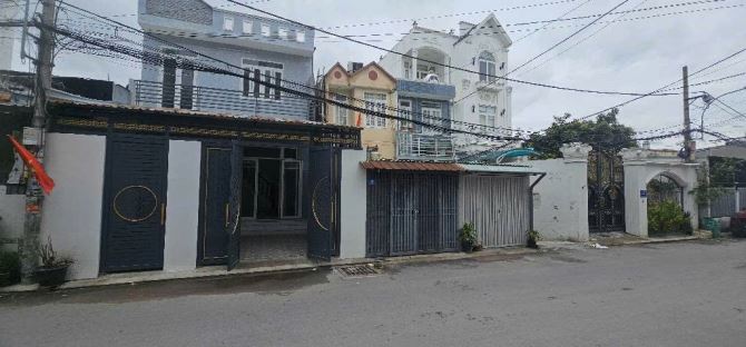 Mặt tiền 8m - Thạnh Lộc 29 - Khu nhà Cao tầng - Mới Đẹp - 6m x 12m - Giá 5.6 tỷ