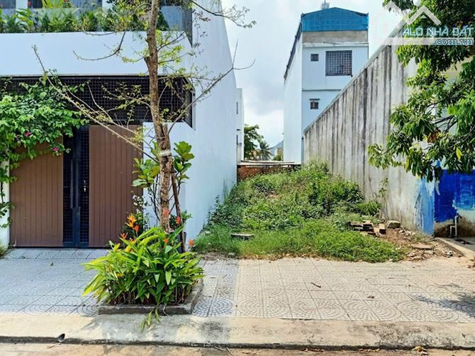 Bán 100m2 đất Bàu Vàng, đường 7m5, gần Vietcombank Liên Chiểu