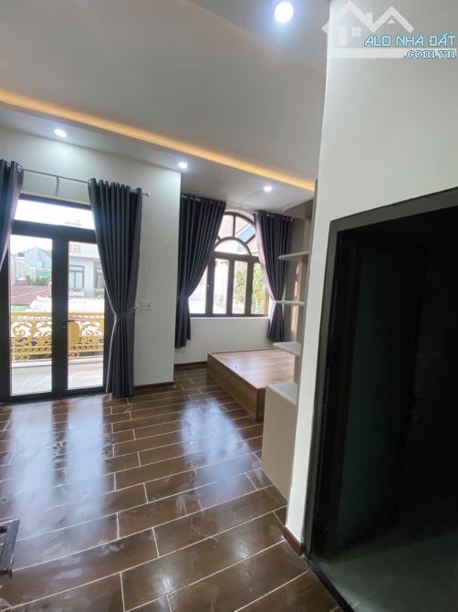 NP771 💥 Chủ gửi bán căn nhà 1 trệt 1 lầu hiện đại đầy đủ nội thất