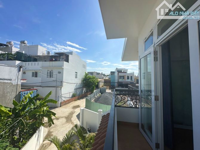 ⭐️NHÀ SÂN VƯỜN 175M2 FULL THỔ ĐẸP CÁCH CẦU DỨA PHÚ NÔNG 1 LÔ ĐẤT. NGAY KĐT VĨNH ĐIỀ
