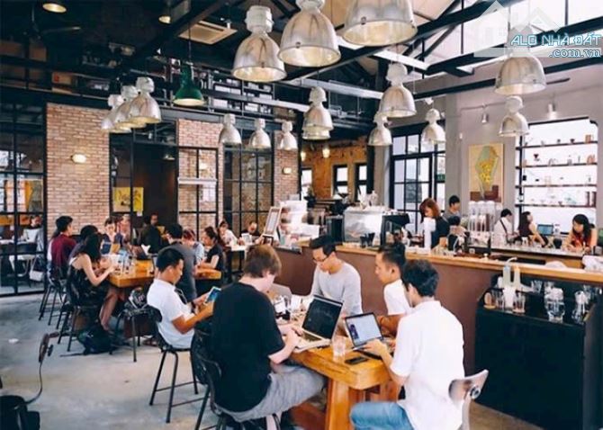 🔥 Nhà 3 tầng góc 2 mặt tiền đường 10m5 Hoàng Minh Thảo , gần đại học Duy tân