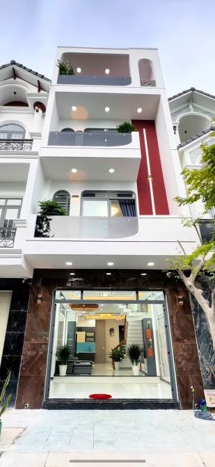 NHÀ ĐƯỜNG LỚN DT826 _Nhà Đường Số Liền Kề_ Giá Chỉ 2 Tỷ 400 Triệu