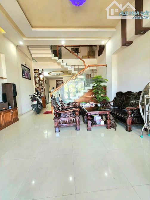 💥 HẢI CHÂU - Kiệt OTÔ gần Sông Hàn, Da Nang DownTown - 62m2 x 2 TẦNG - chỉ 4 tỷx