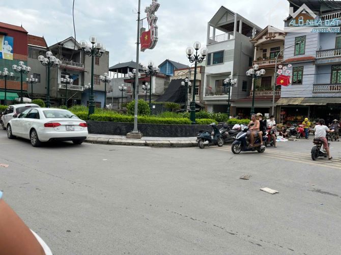 BÁN NHÀ 3 TẦNG NGHĨA TRỤ,VĂN GIANG,HƯNG YÊN_MẶT TIỀN RỘNG_ KINH DOANH