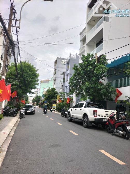 [Quận 7] NHÀ MỚI 4 TẦNG DTS 190m² – HẺM XE HƠI QUAY ĐẦU ĐƯỜNG SỐ – TÂN QUY – NHỈNH 10 Tỷ