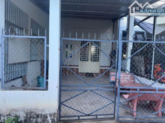 Nhà cấp 4 đường suối lộ, tân thông hội 174m2, 875 triệu , sổ hồng riêng